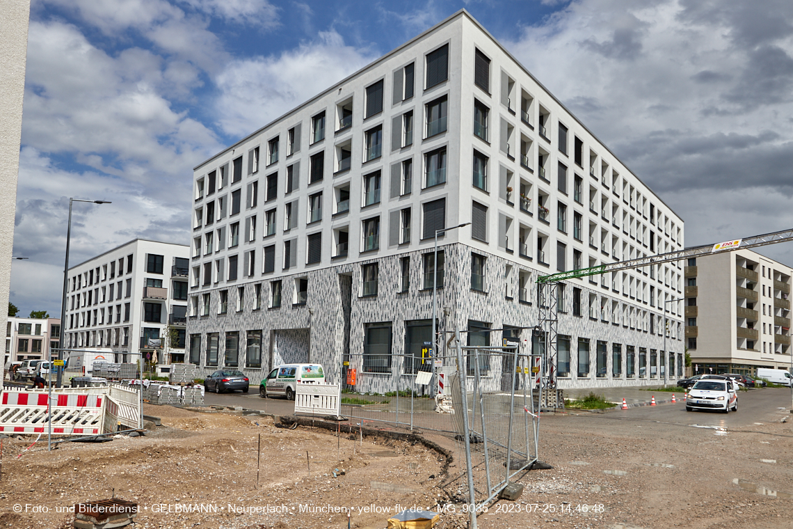 25.07.2023 - Rundgang im Alexisquartier in Neuperlach